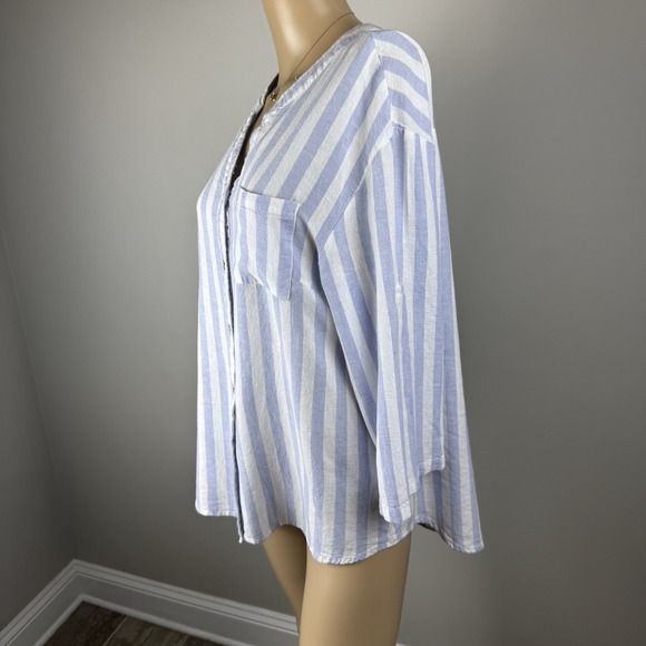 Cupio  Women's Medium Blue Striped V Neck Button Up Front Pocket Linen Blend Top - Picture 7 of 16